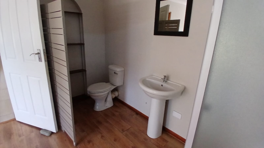 5 Bedroom Property for Sale in Pellissier Free State